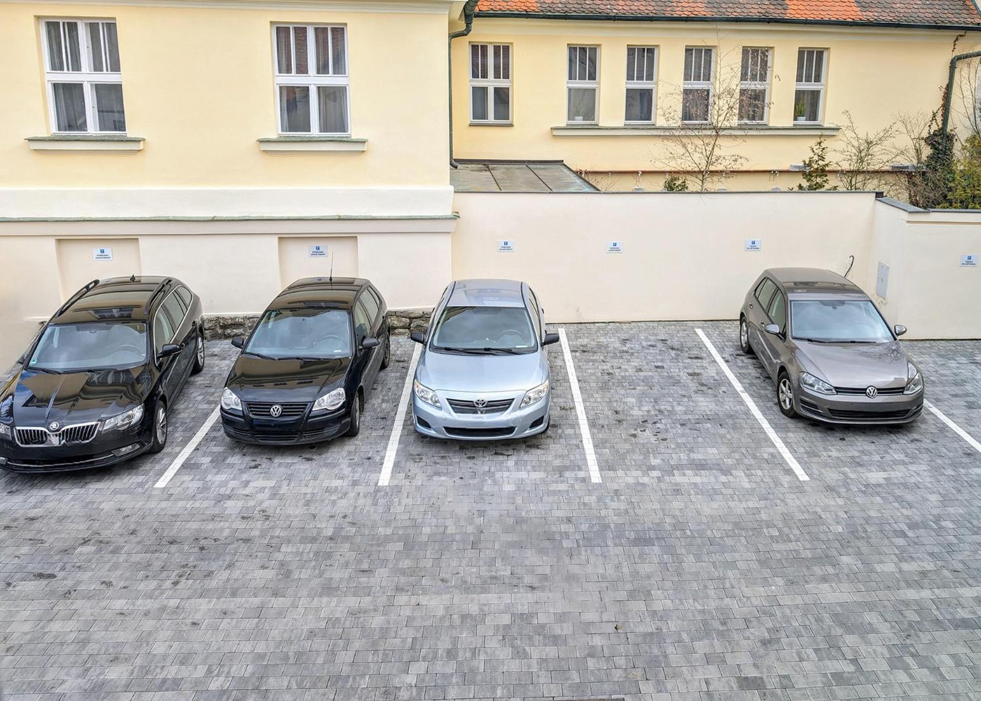 Residence Wurmfeld - Rodinny Apartman S 3 Loznicemi Чески-Крумлов Экстерьер фото